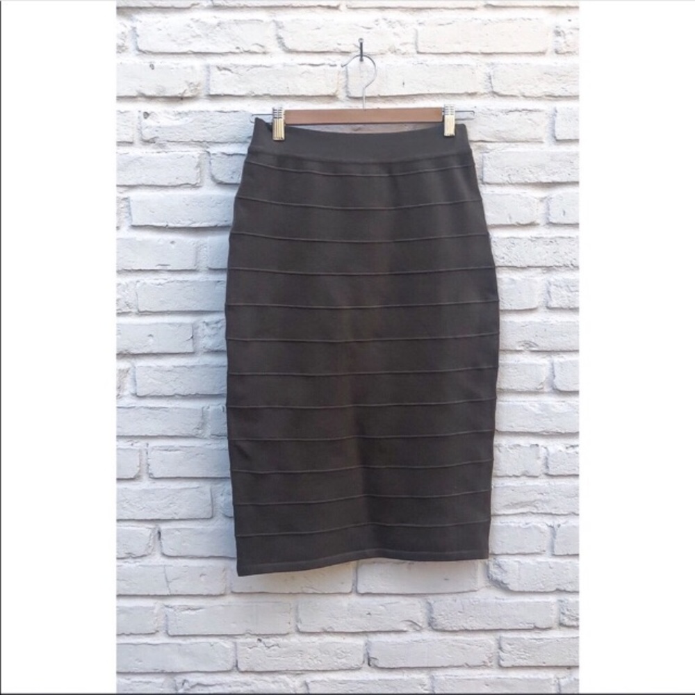 Onetheland olive cotton bandage midi skirt, fits S-XS-XXS(stretchy)